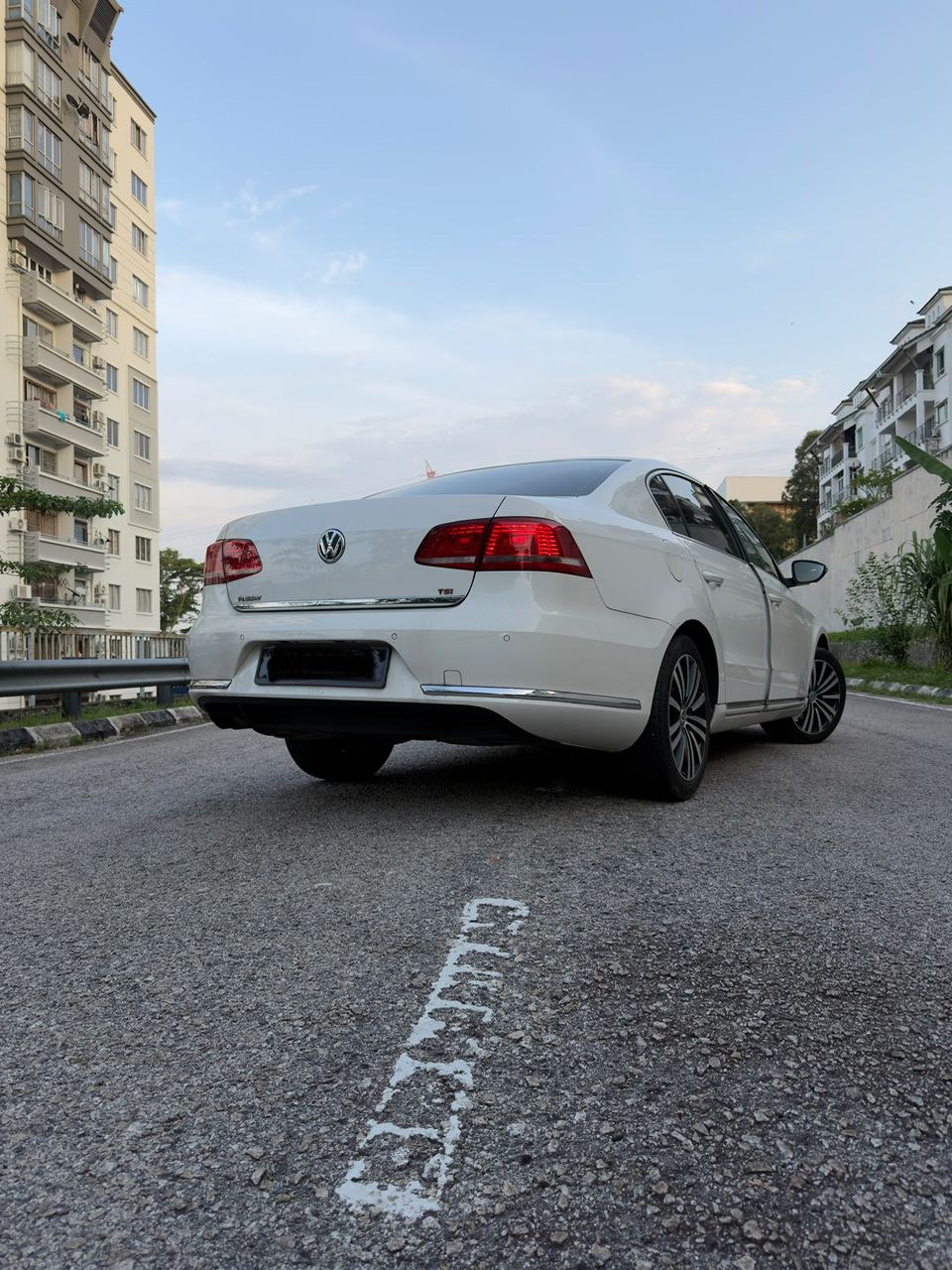 2013 Volkswagen Passat 1.8 TSI photo 2