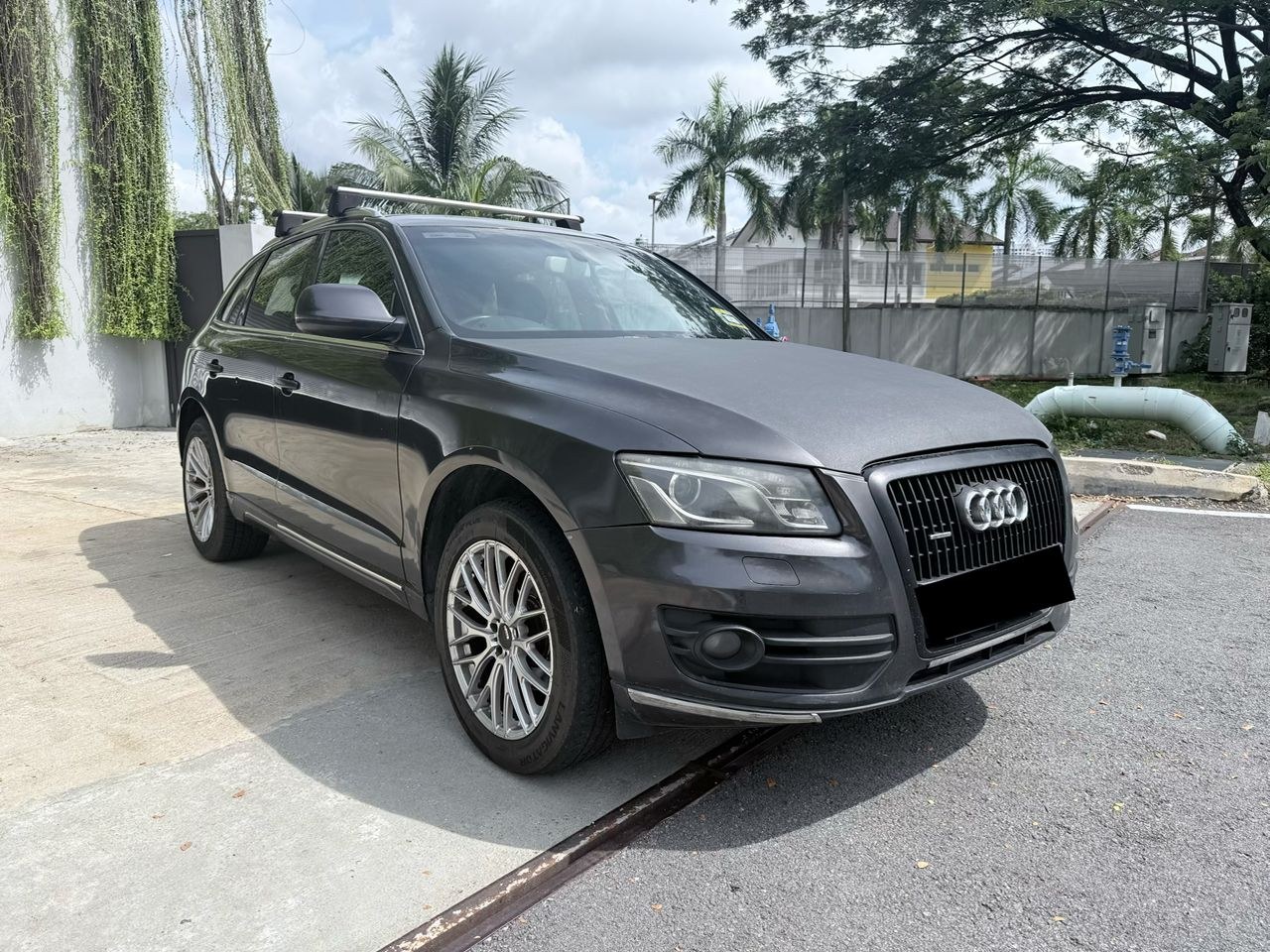 2010 Audi Q5 Quattro photo 3