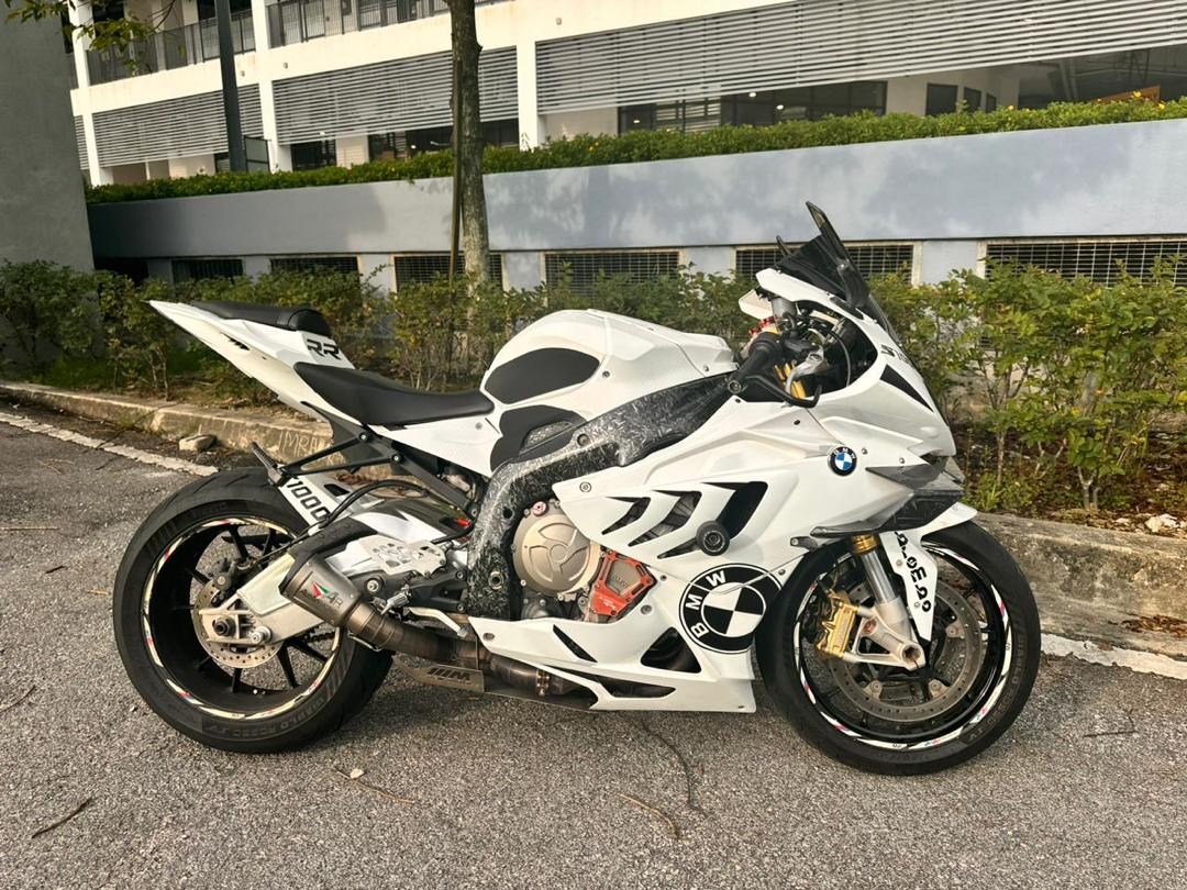 BMW S1000RR