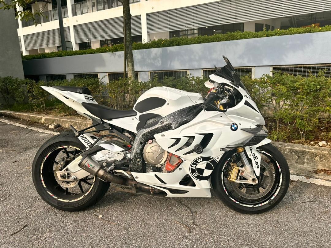 BMW S1000RR photo 3