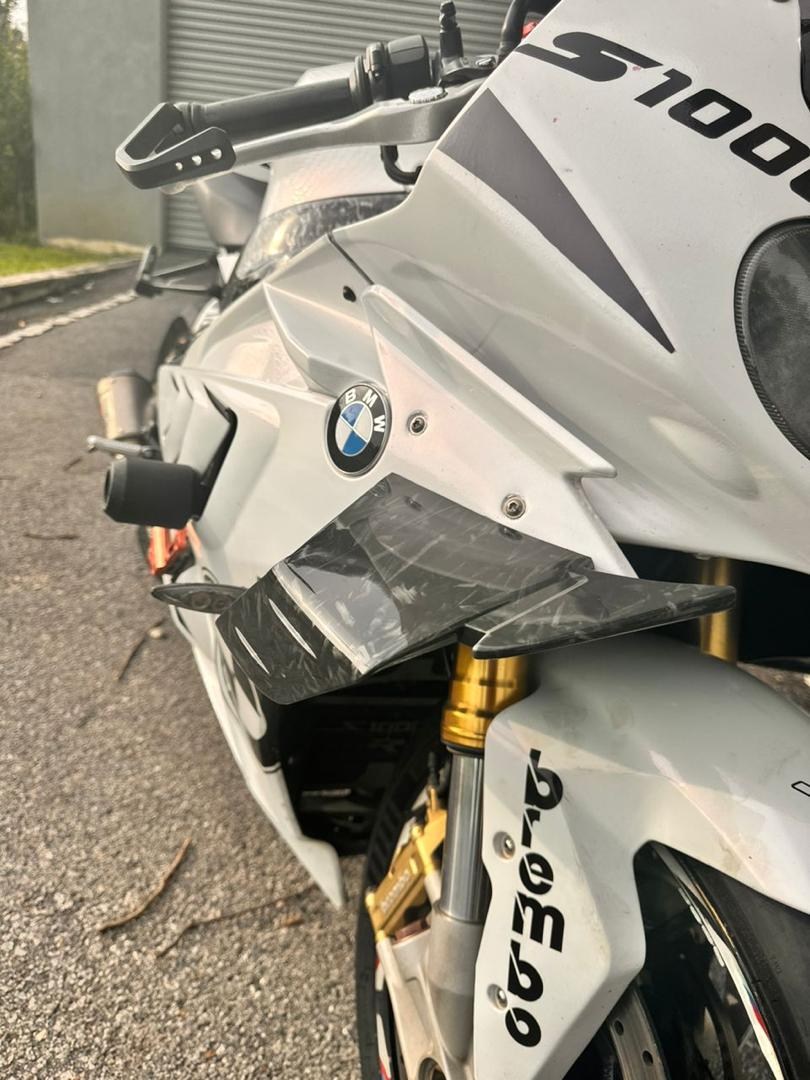 BMW S1000RR photo 14