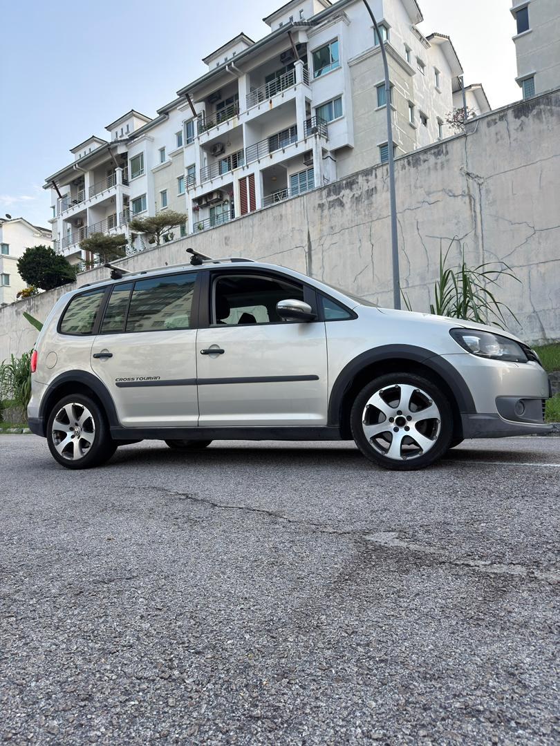 Volkswagen Cross Touran 1.4 TSI photo 3