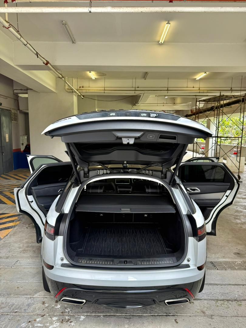 2017 Range Rover Velar D300 photo 2