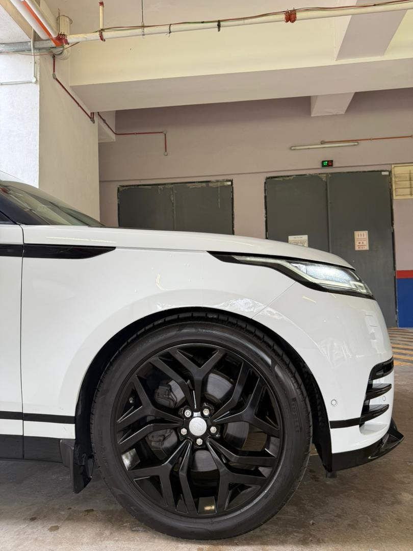 2017 Range Rover Velar D300 photo 9